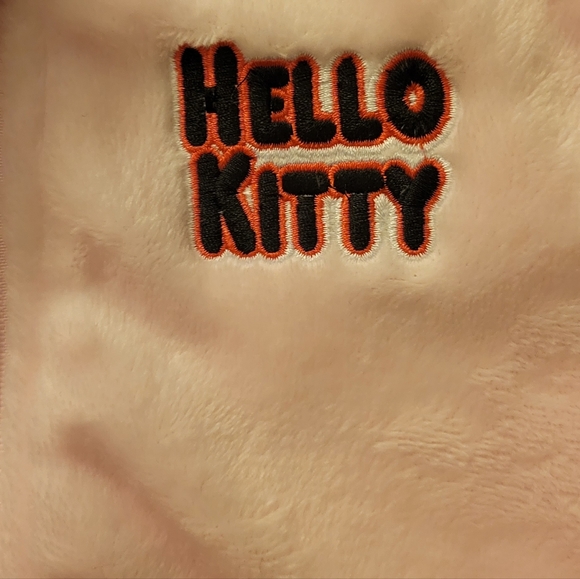 NEW Hello Kitty Zippered Furry Hoodie 3T or 4T - Picture 7 of 12